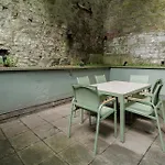 Madison House 3*