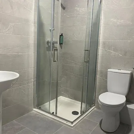 Madison House 3*