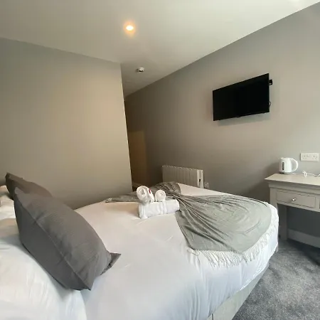 Madison House 3*
