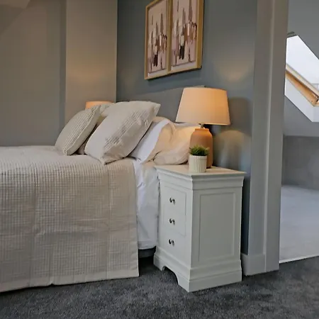 Madison House Aparthotel